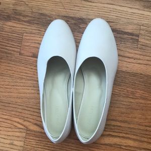 Oak and Fort cream flats